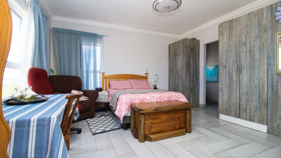 3 Bedroom Property for Sale in Berghof Western Cape
